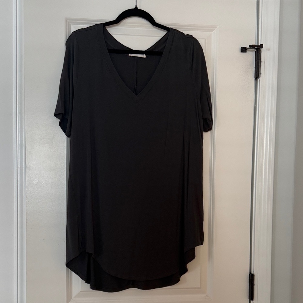 Zenana Outfitters Charcoal V-Neck Short Sleeve Top